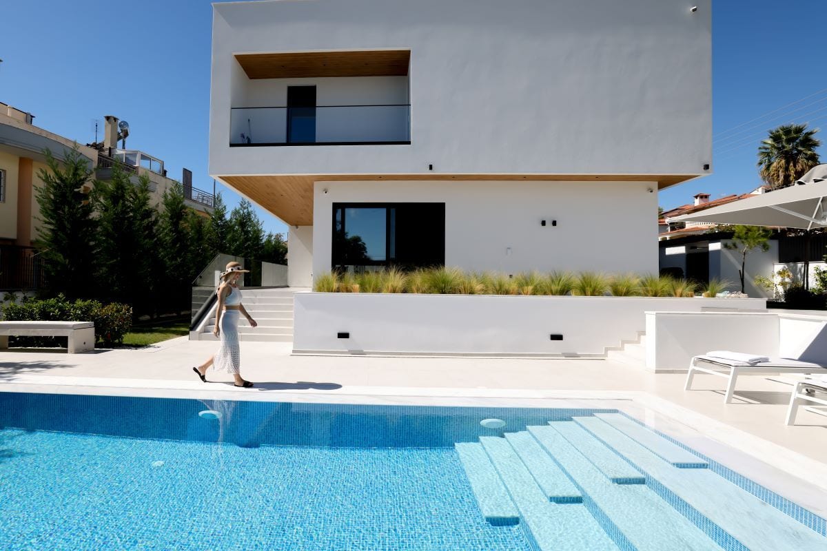 Oro Modern Living